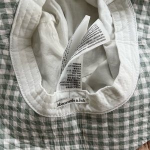 Never worn gingham Abercrombie hat